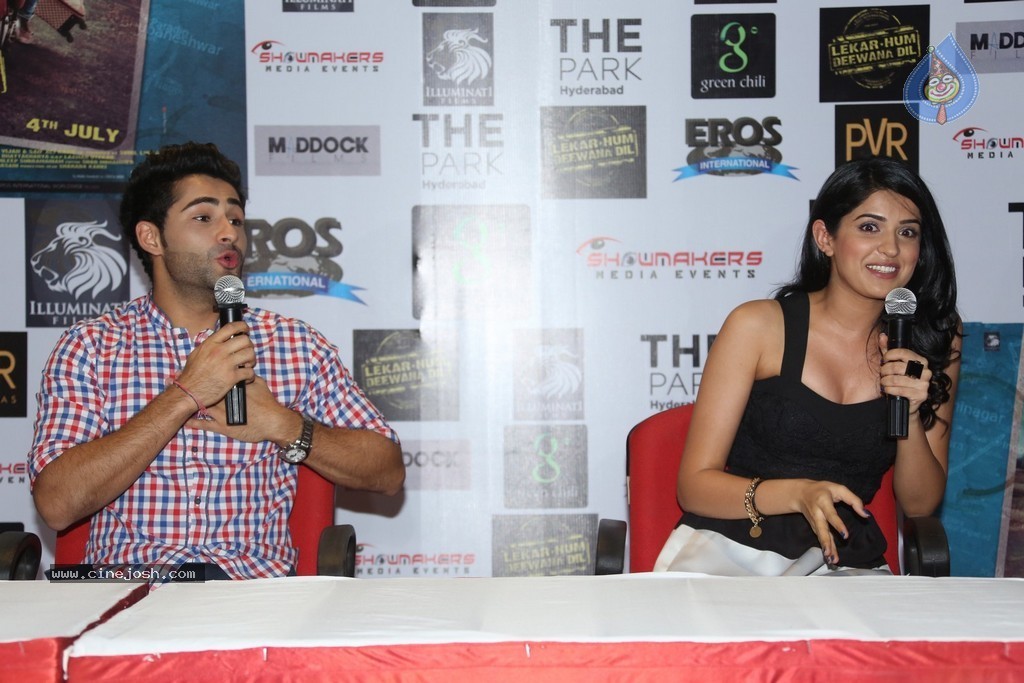 Lekar Hum Deewana Dil Press Meet - 68 / 133 photos