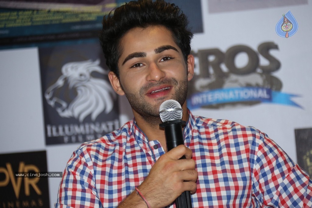 Lekar Hum Deewana Dil Press Meet - 105 / 133 photos