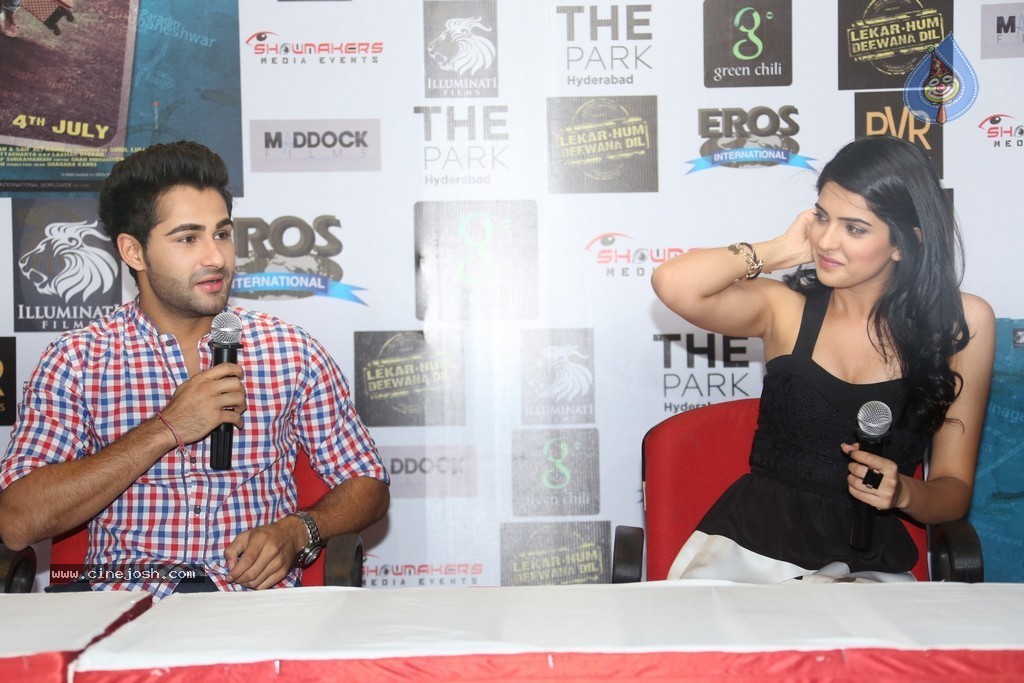 Lekar Hum Deewana Dil Press Meet - 106 / 133 photos