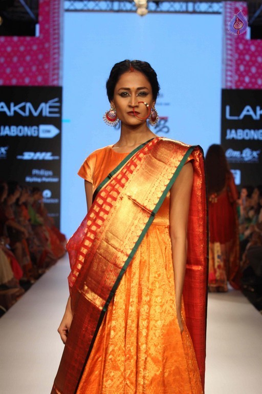 LFW 2015 Gaurang Show - 16 / 36 photos