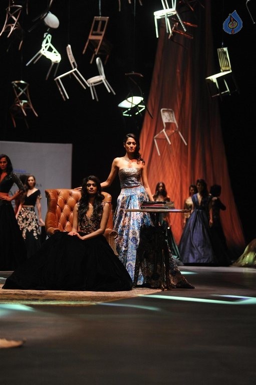 LFW 2015 Manish Malhotra Show 1 - 35 / 62 photos