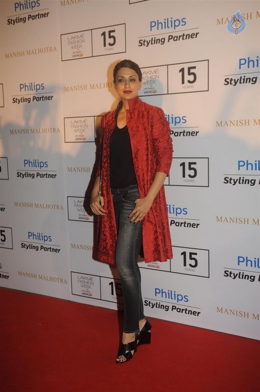 LFW 2015 Manish Malhotra Show 2 - 4 / 63 photos