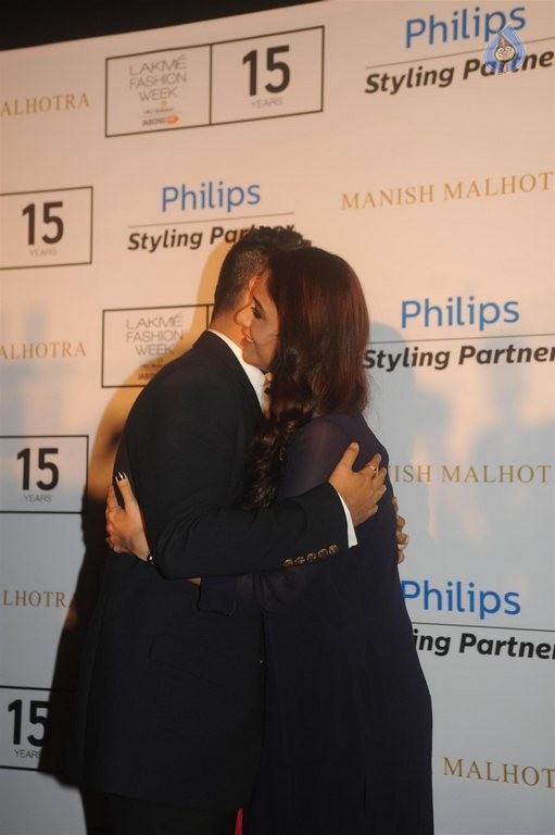 LFW 2015 Manish Malhotra Show 2 - 15 / 63 photos