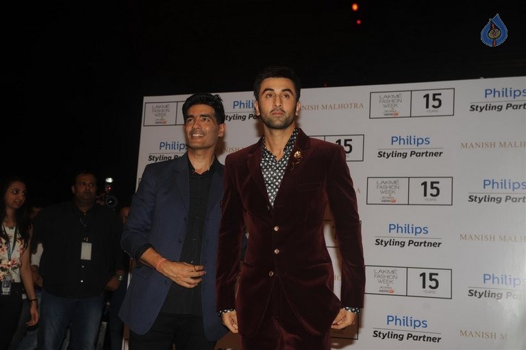 LFW 2015 Manish Malhotra Show 2 - 27 / 63 photos