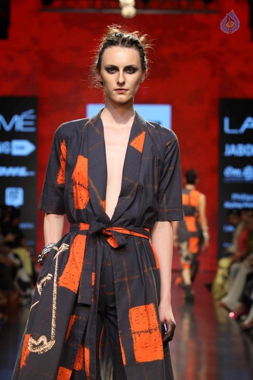 LFW 2015 Masaba Show - 22 / 35 photos