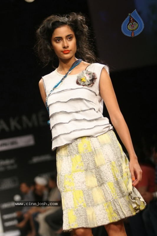 LFW Day 1 All Fashion Show Photos - 10 / 127 photos