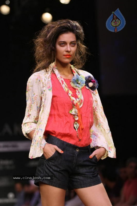 LFW Day 1 All Fashion Show Photos - 14 / 127 photos