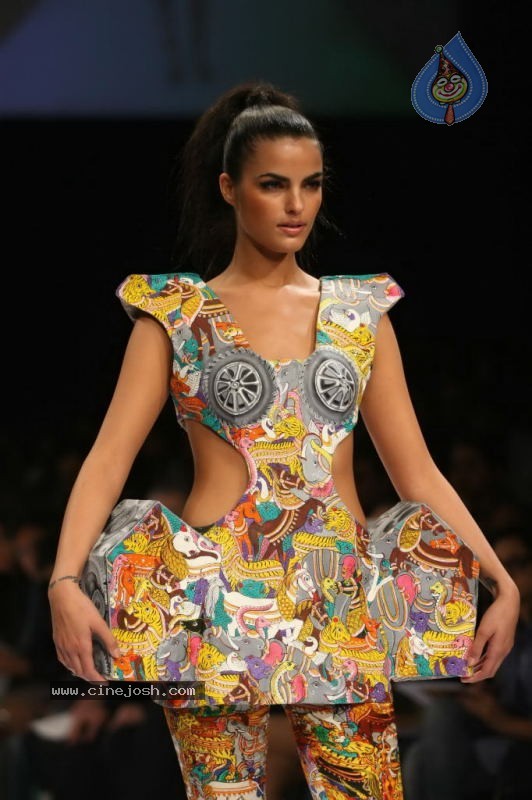 LFW Day 1 All Fashion Show Photos - 21 / 127 photos