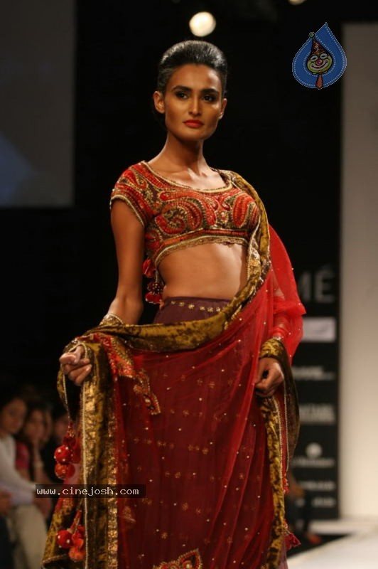 LFW Day 1 All Fashion Show Photos - 112 / 127 photos