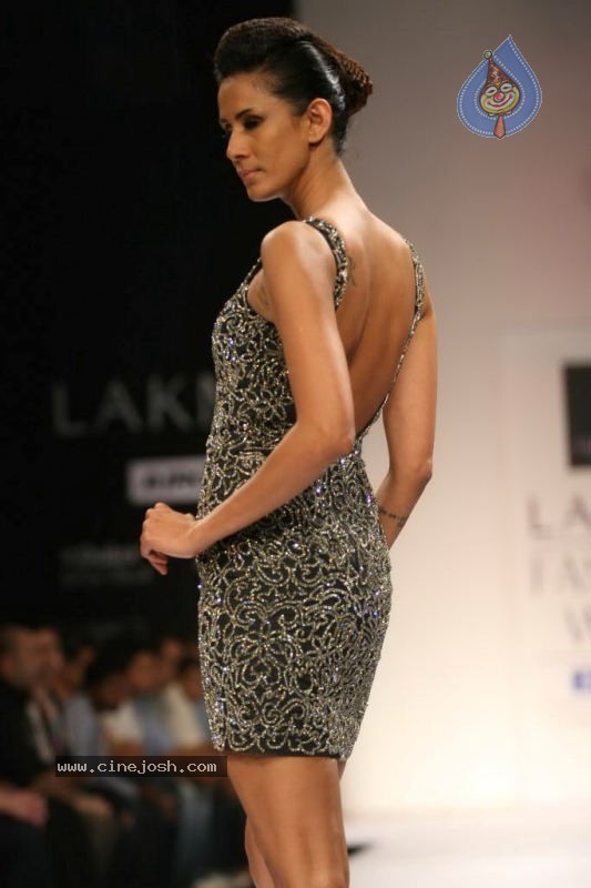 LFW Day 3 All Fashion Shows - 35 / 96 photos