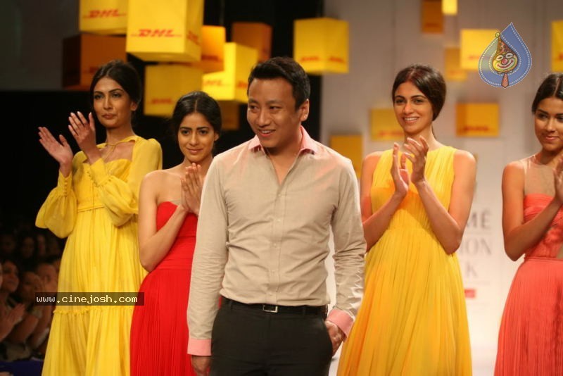 LFW Day 4 All Fashion Shows - 86 / 107 photos