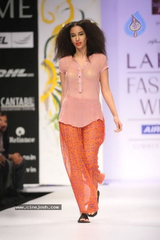 LFW Day 4 All Fashion Shows - 96 / 107 photos