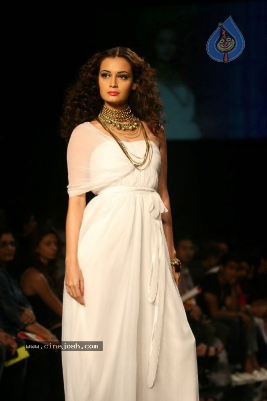 LFW Day 4 All Fashion Shows - 97 / 107 photos