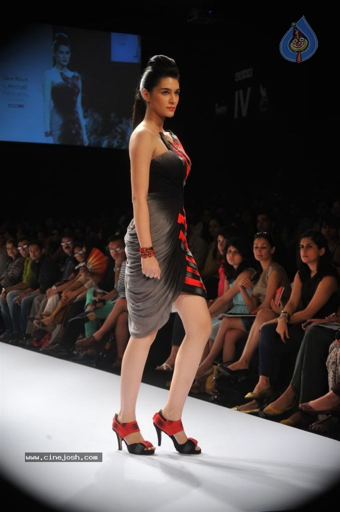 LFW Winter Festive 2012 Fashion Show - 11 / 123 photos