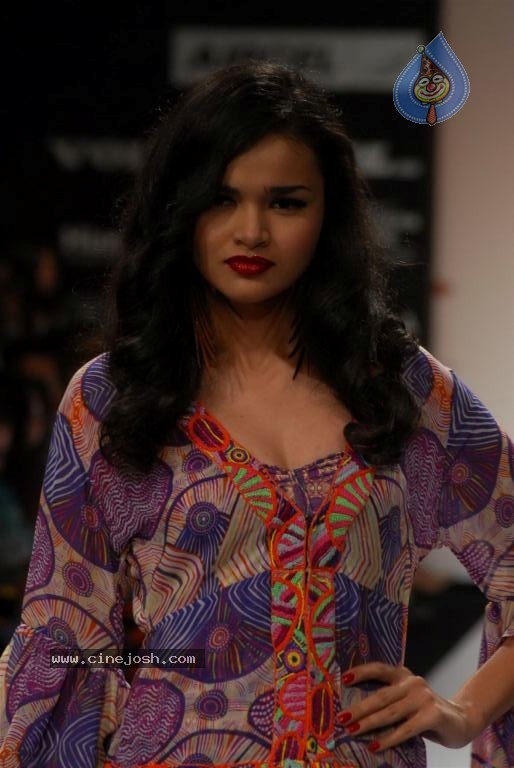 LFW Winter Festive 2012 Fashion Show - 22 / 123 photos