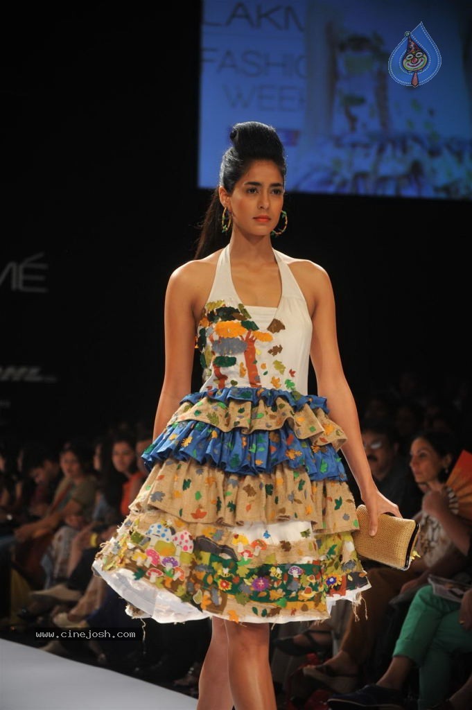 LFW Winter Festive 2012 Fashion Show - 27 / 123 photos