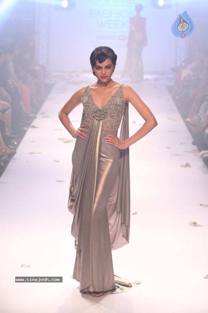 LFW Winter Festive 2014 Day 3 - 67 / 110 photos