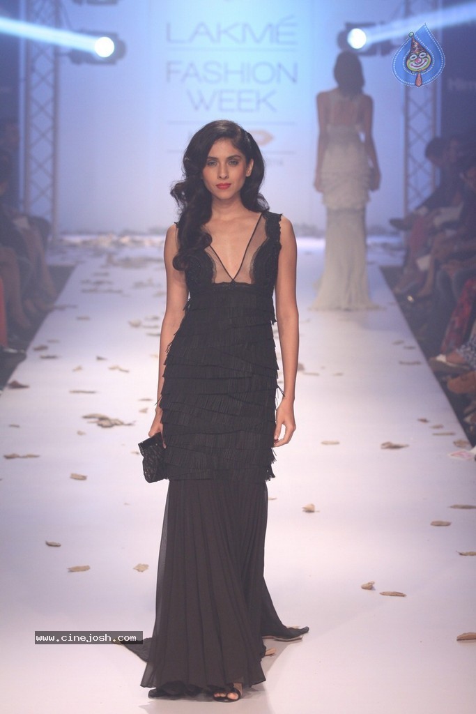 LFW Winter Festive 2014 Day 3 - 71 / 110 photos