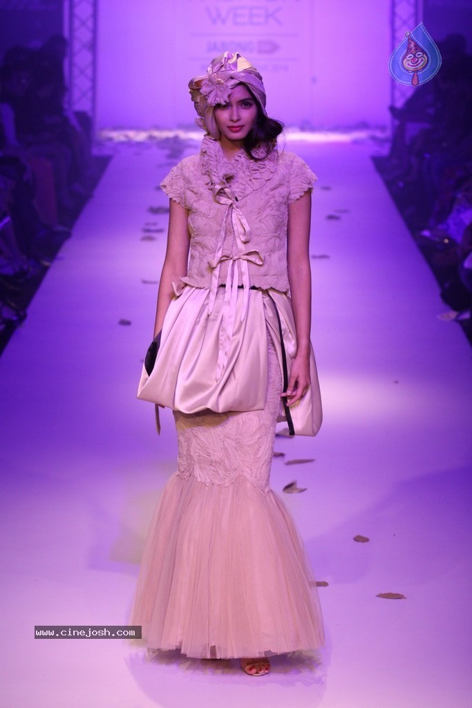 LFW Winter Festive 2014 Day 3 - 102 / 110 photos