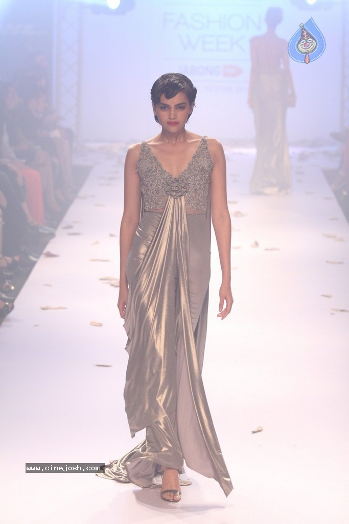LFW Winter Festive 2014 Day 3 - 104 / 110 photos