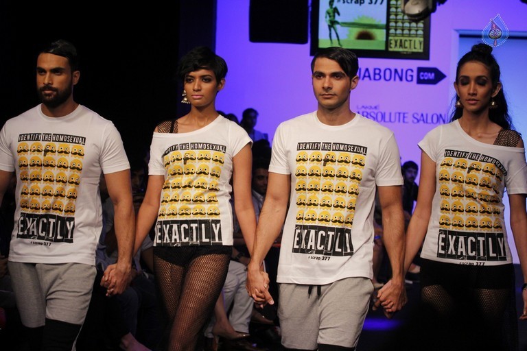 LFW Winter Festive 2015 Fashion Show 2 - 46 / 78 photos