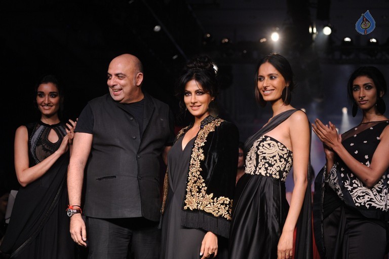 LFW Winter Festive 2015 Fashion Show 2 - 52 / 78 photos