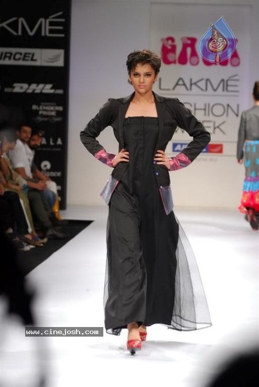 LFW Winter Festive Day 4 Shows - 44 / 109 photos