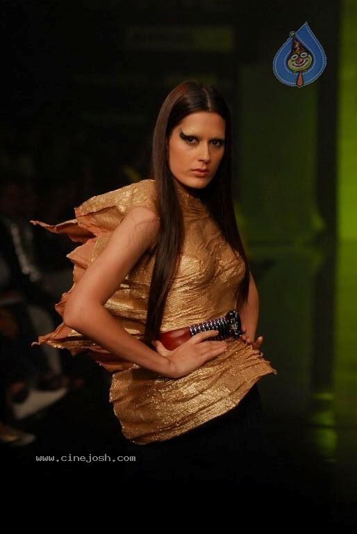 LFW Winter Festive Day 4 Shows - 83 / 109 photos
