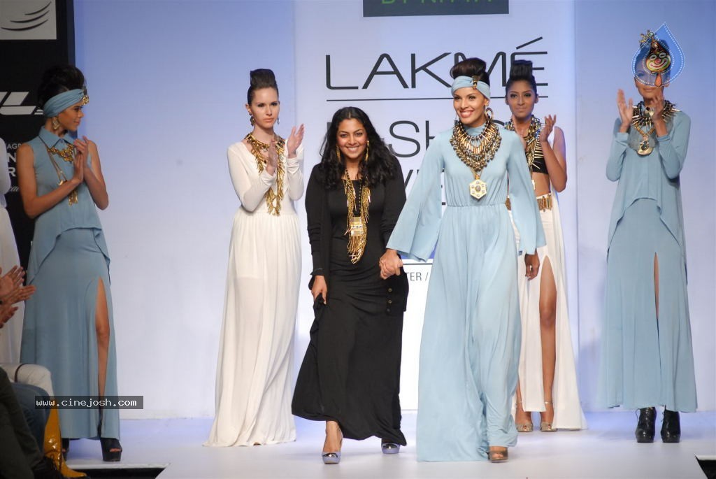 LFW Winter Festive Day 4 Shows - 84 / 109 photos