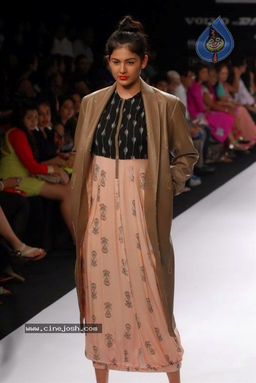 LFW Winter Festive Day 5 All Shows - 13 / 152 photos