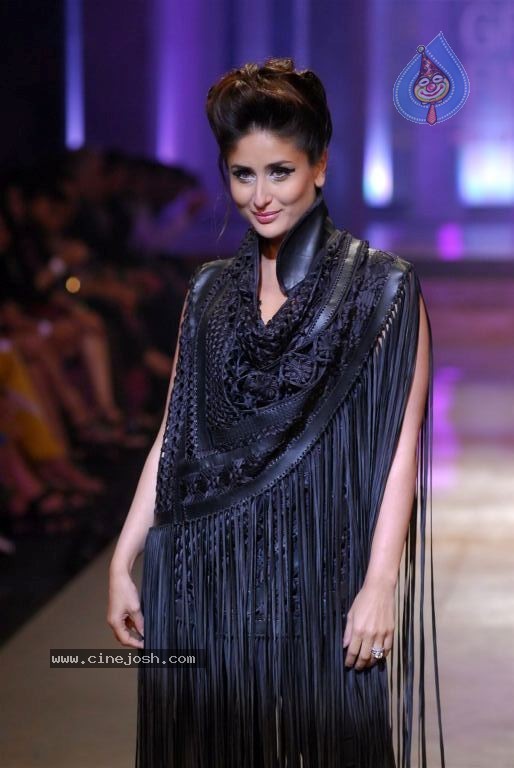 LFW Winter Festive Day 5 All Shows - 34 / 152 photos