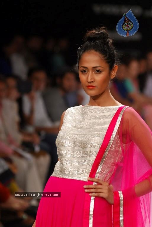 LFW Winter Festive Day 5 All Shows - 71 / 152 photos