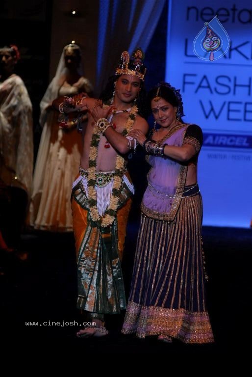 LFW Winter Festive Day 5 All Shows - 129 / 152 photos