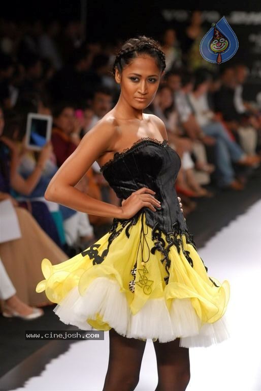 LFW Winter Festive Day 5 All Shows - 138 / 152 photos