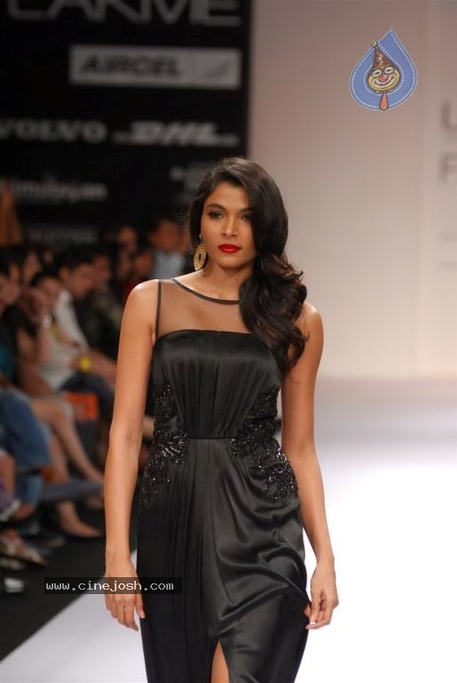 LFW Winter Festive Day 5 All Shows - 140 / 152 photos