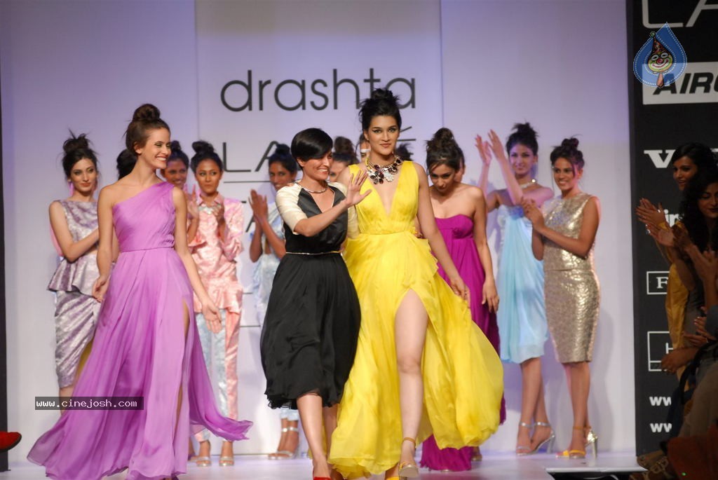 LFW Winter Festive Fashion Show - 15 / 152 photos