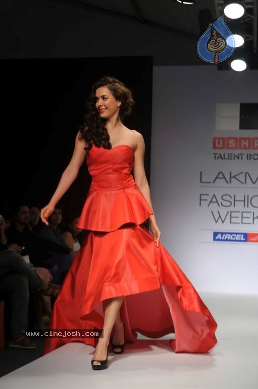 LFW Winter Festive Fashion Show - 44 / 152 photos