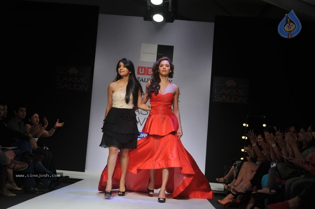 LFW Winter Festive Fashion Show - 127 / 152 photos