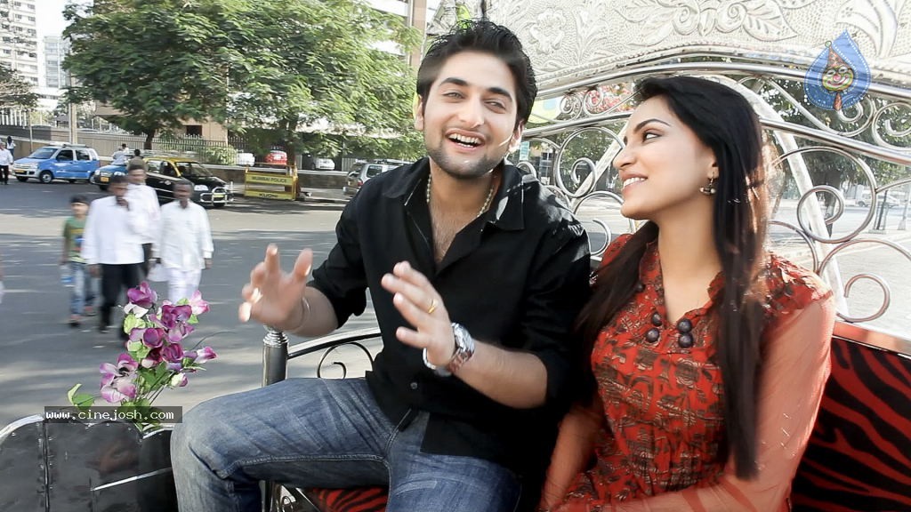 Login Movie Stills - 11 / 41 photos
