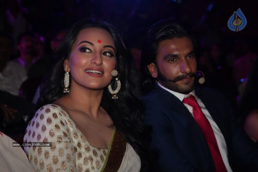 Lootera Film 1st Look Launch - 28 / 34 photos