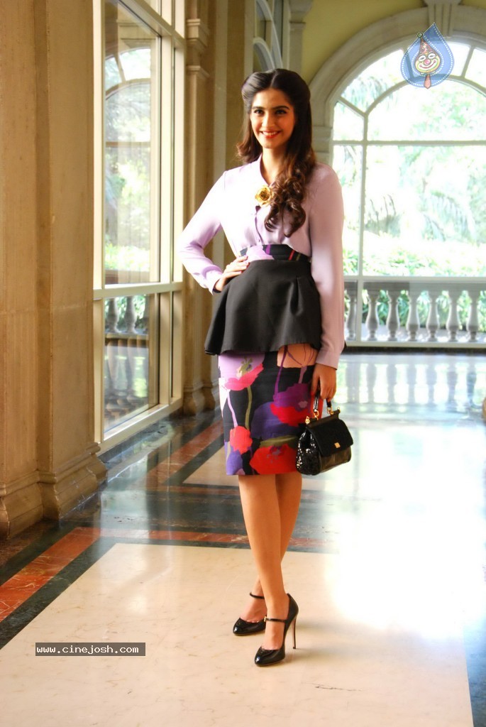 Loreal Femina Women Awards 2012 - 18 / 23 photos