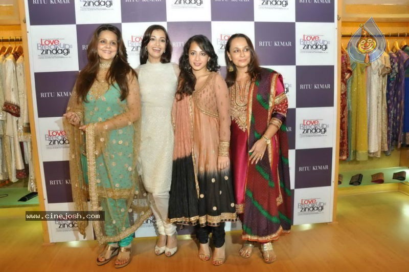 Love Breakups Zindagi Cast at Ritu Kumar Store - 5 / 26 photos