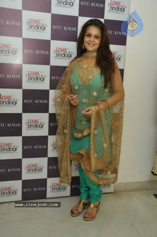 Love Breakups Zindagi Cast at Ritu Kumar Store - 13 / 26 photos