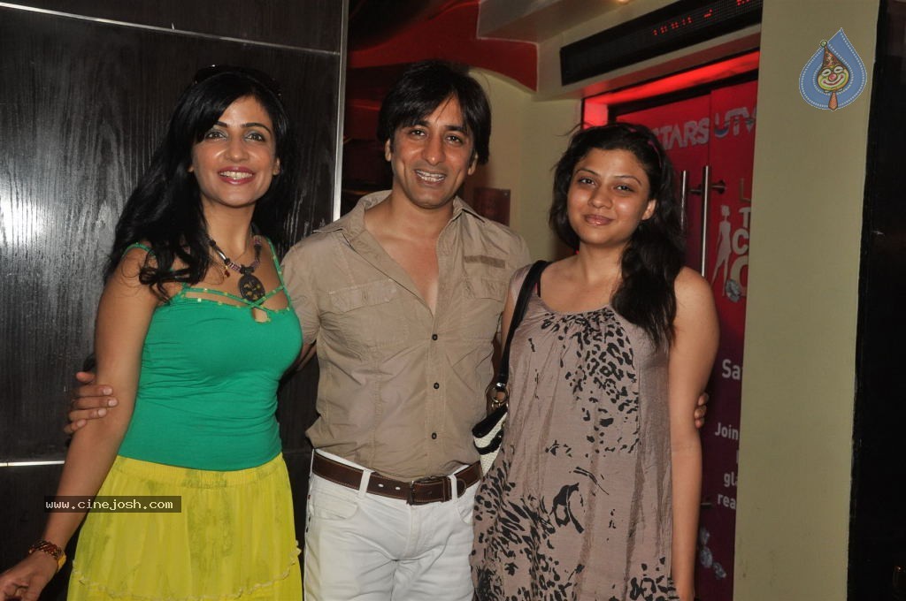 Love Wrinkle Free Movie Special Screening - 24 / 38 photos