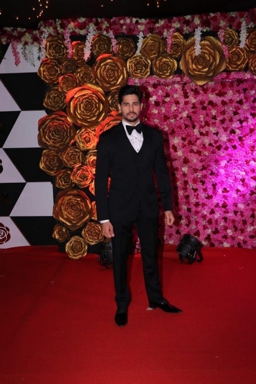 Lux Golden Rose Awards 2018 Photos - 35 / 59 photos