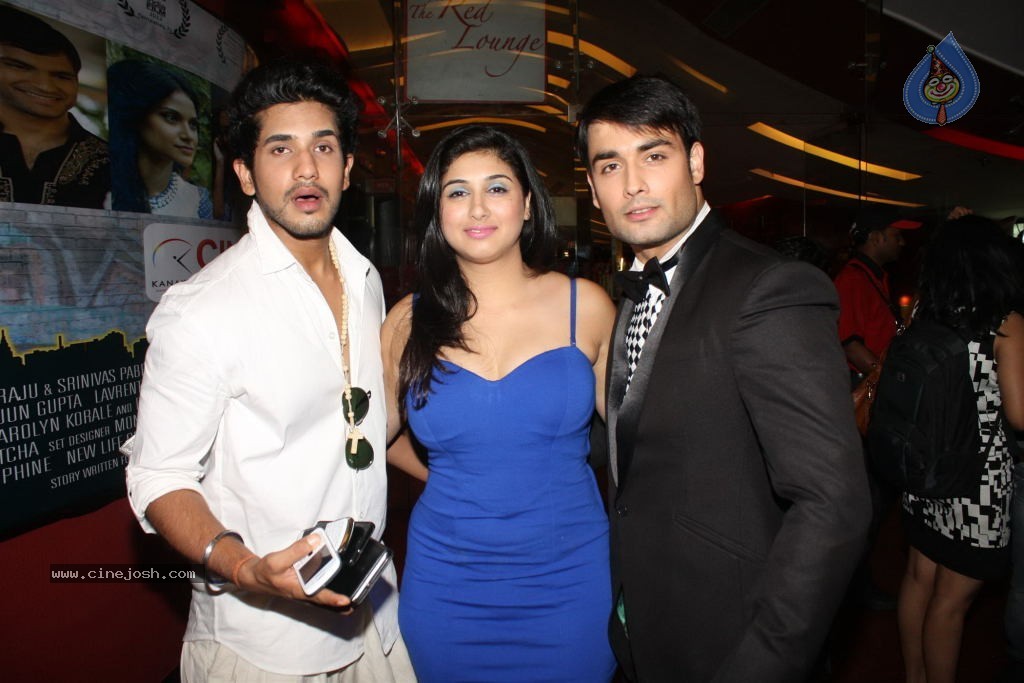 Madhubala-Ek Ishq Ek Junoon Premiere - 40 / 47 photos