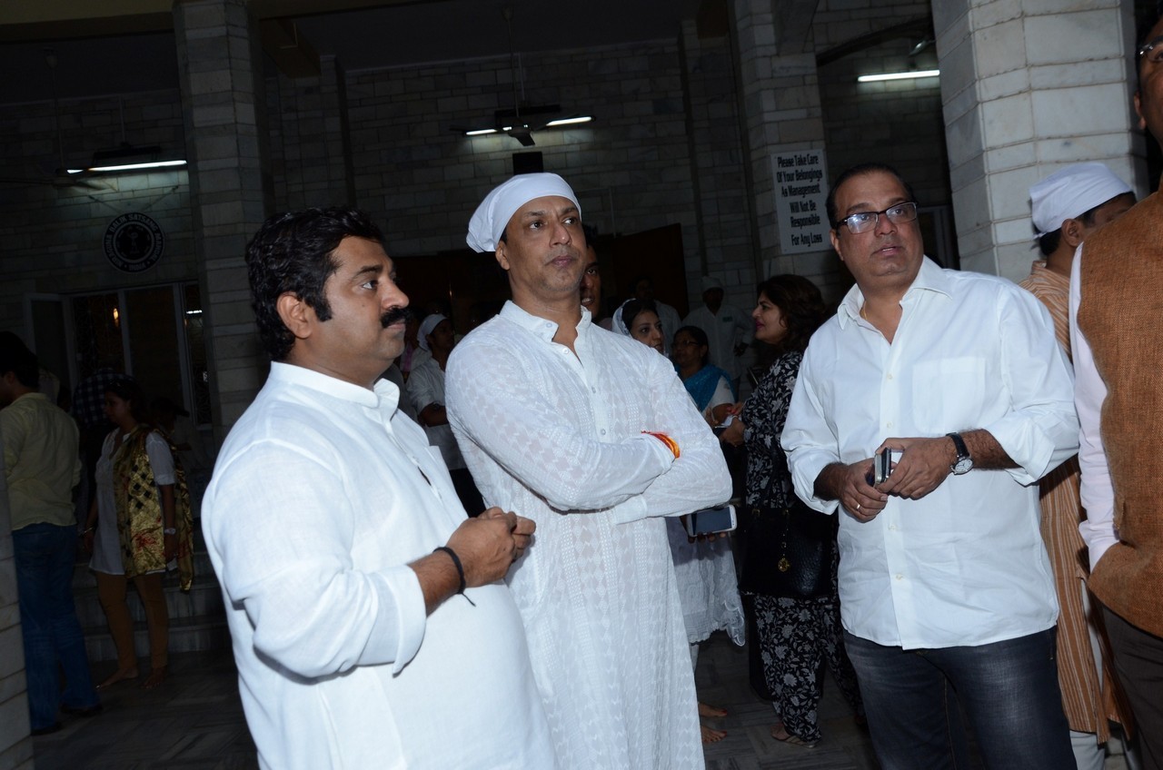 Madhur Bhandarkar Mother Condolence Meet - 4 / 85 photos