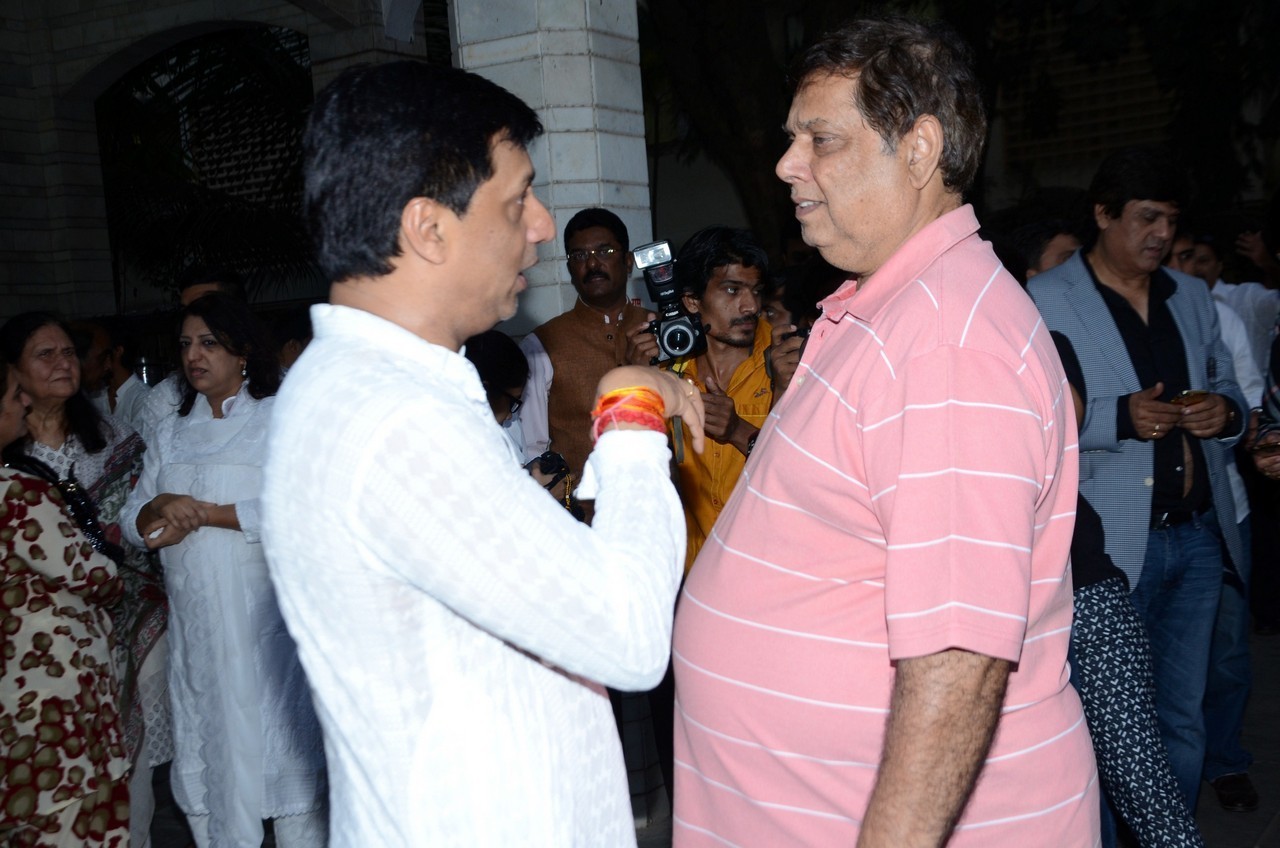 Madhur Bhandarkar Mother Condolence Meet - 41 / 85 photos