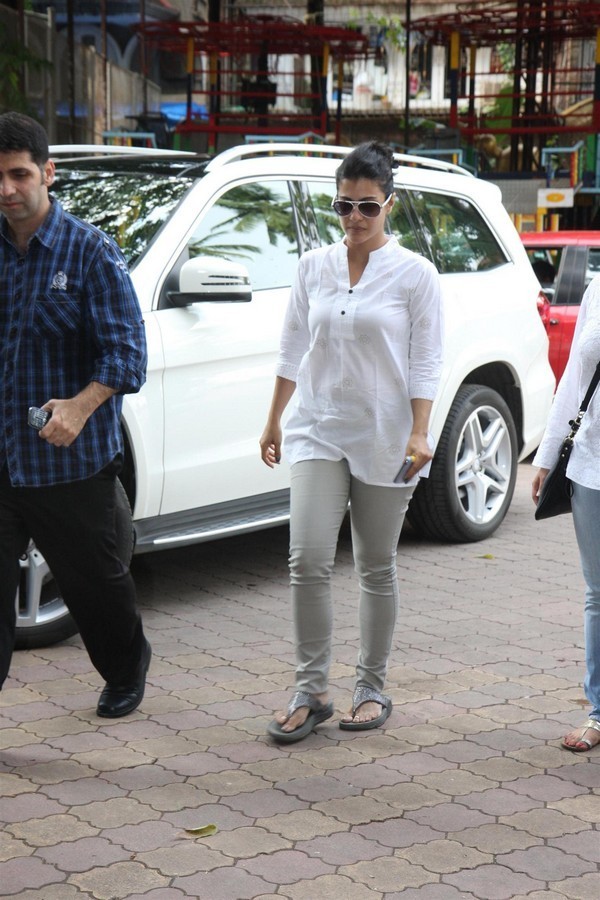 Madhuri Dixit Father Prayer Meet - 3 / 63 photos