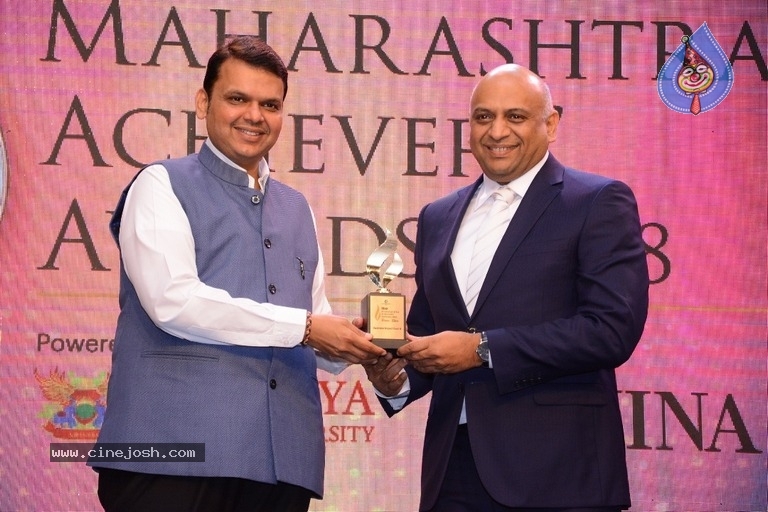 ET Edge Maharashtra Achievers Awards 2018 - 13 / 26 photos